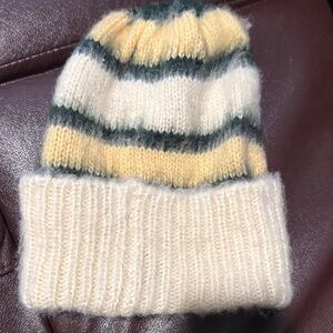 Free people beanie brand new with tag